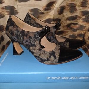 John Fluevog Big Presence MALALA Rare Floral Brocade Mary Jane Heels